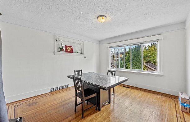 3579 W 18th Avenue Dunbar