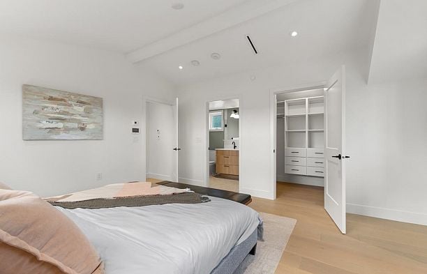231 W 15th Avenue Mount Pleasant VW