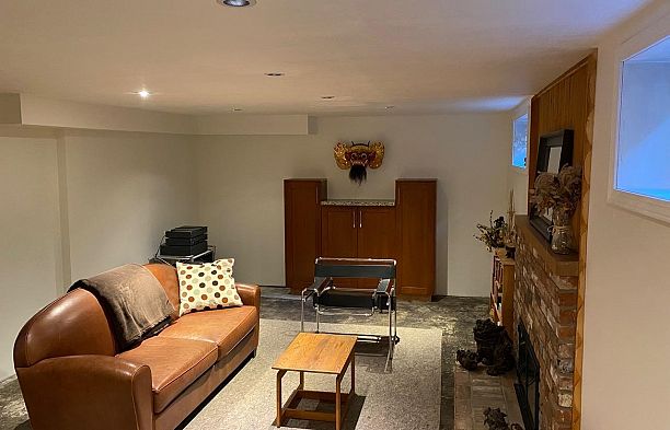 5876 Highbury Street Southlands