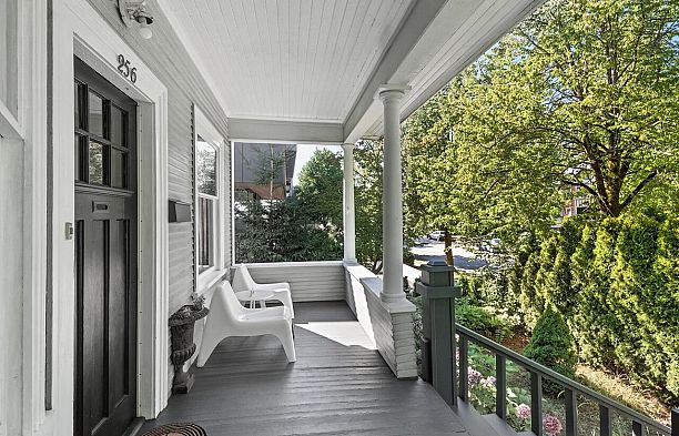 256 E 16th Avenue Main