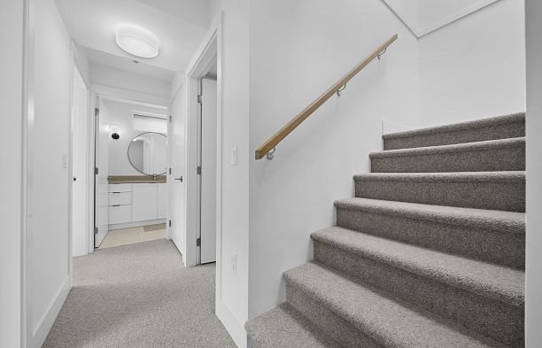 6816 Oak Street South Cambie
