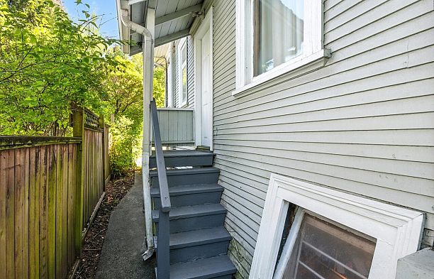 256 E 16th Avenue Main