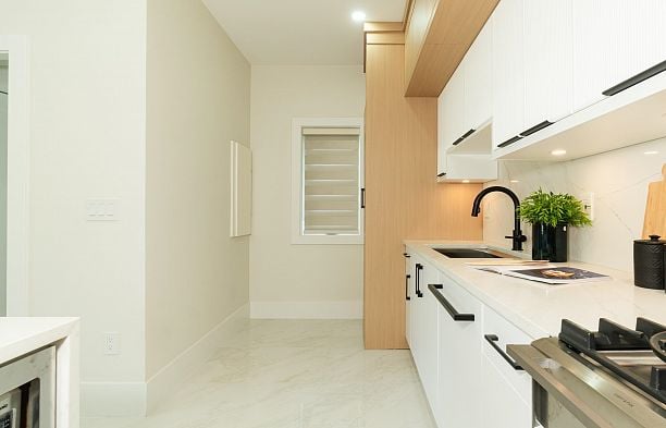 1552 W 66th Avenue S.W. Marine