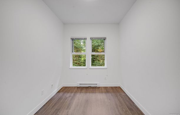 6612 Arbutus Street S.W. Marine