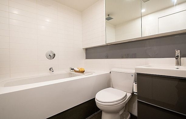 403 1529 W 6th Avenue False Creek