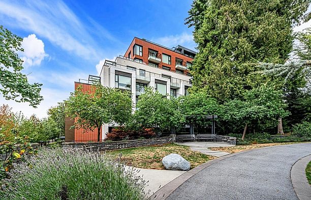 602 1561 W 57th Avenue South Granville