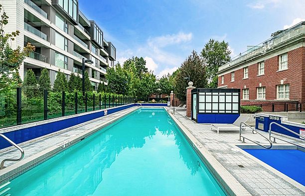 602 1561 W 57th Avenue South Granville