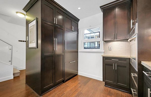 204 3788 W 10th Avenue Point Grey