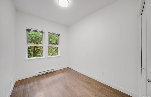 6612 Arbutus Street S.W. Marine