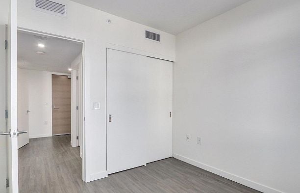 502 210 E 5th Avenue Mount Pleasant VE