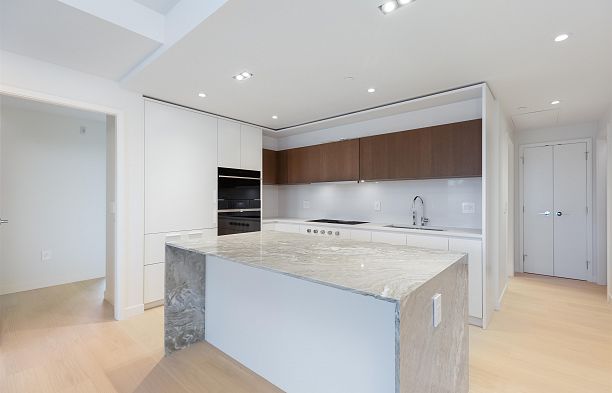 416 3596 West 28th Avenue Dunbar
