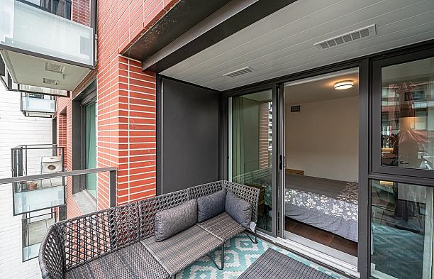 602 1561 W 57th Avenue South Granville