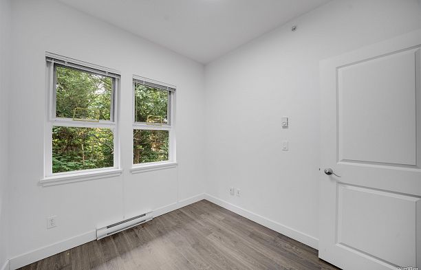 6612 Arbutus Street S.W. Marine