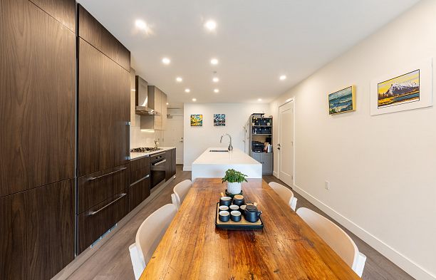 202 477 W 59th Avenue South Cambie