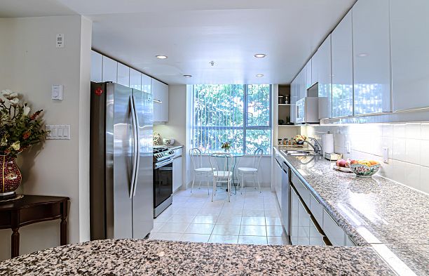 212 688 Fairchild Road Oakridge VW