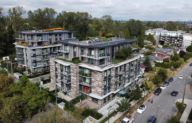 202 477 W 59th Avenue South Cambie