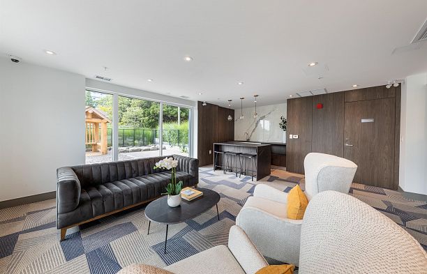 202 477 W 59th Avenue South Cambie