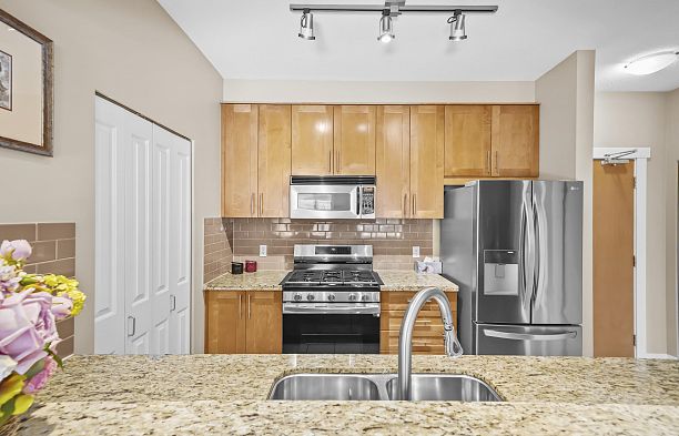 301 4885 Valley Drive Quilchena