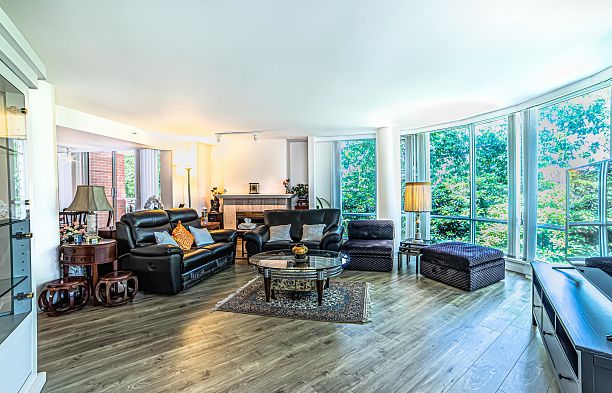 212 688 Fairchild Road Oakridge VW