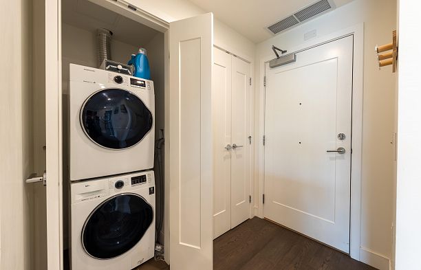 202 477 W 59th Avenue South Cambie