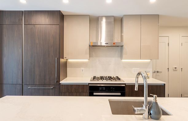 202 477 W 59th Avenue South Cambie