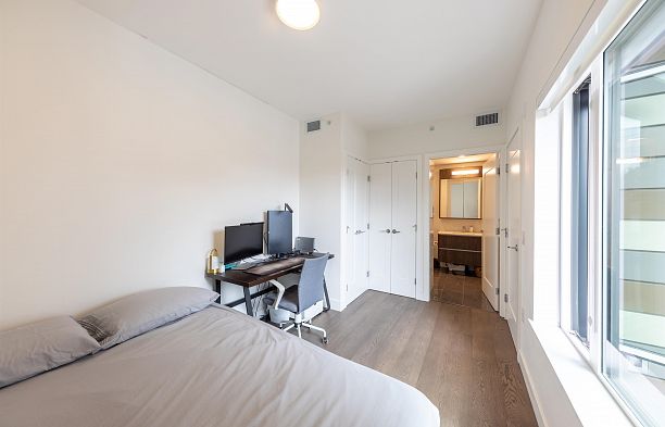 202 477 W 59th Avenue South Cambie