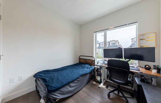 202 477 W 59th Avenue South Cambie