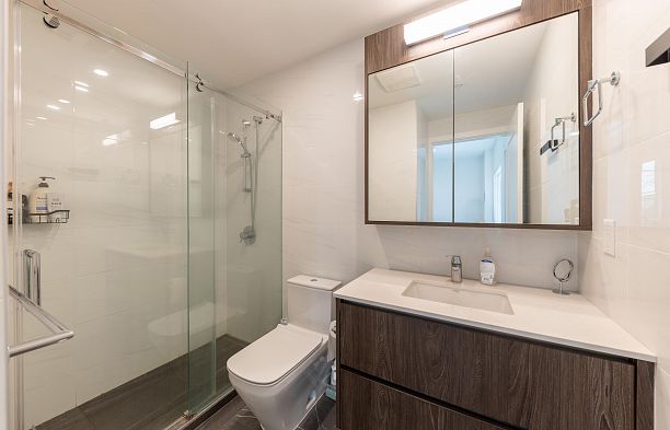 202 477 W 59th Avenue South Cambie