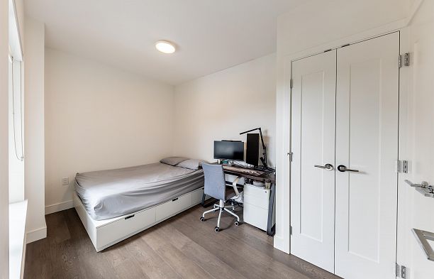 202 477 W 59th Avenue South Cambie