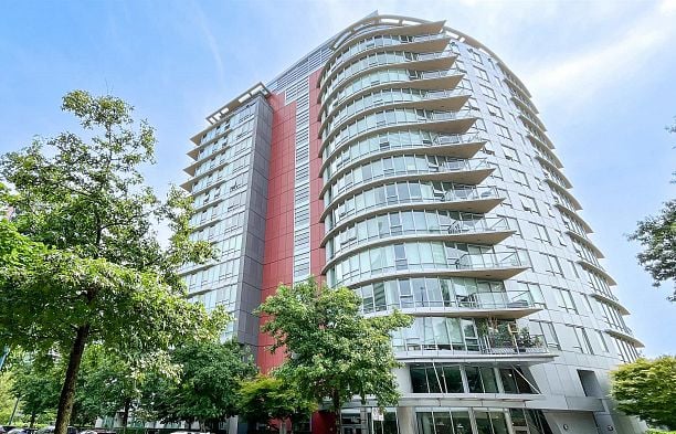 1603 980 Cooperage Way Yaletown