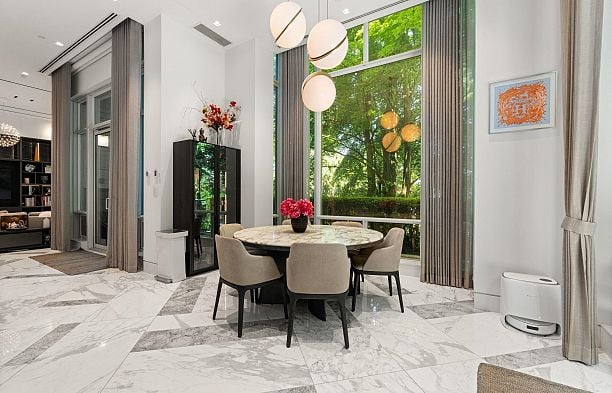 107 323 Jervis Street Coal Harbour