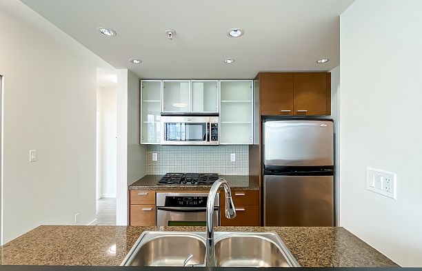 1603 980 Cooperage Way Yaletown