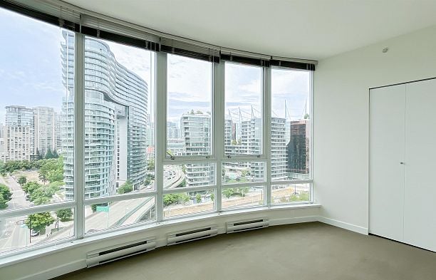 1603 980 Cooperage Way Yaletown