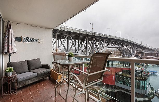 705 1600 Howe Street Yaletown