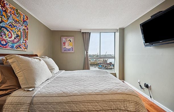 705 1600 Howe Street Yaletown