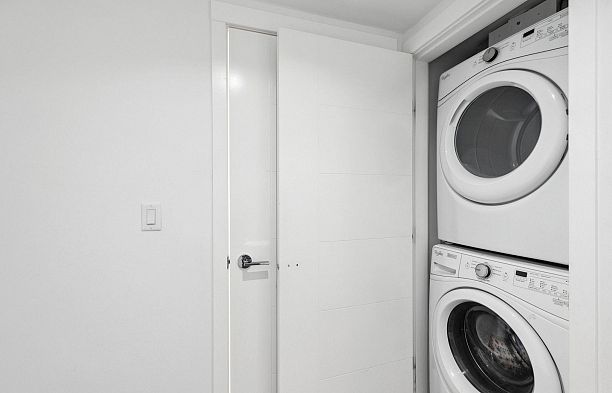 223 7828 Granville Street Marpole