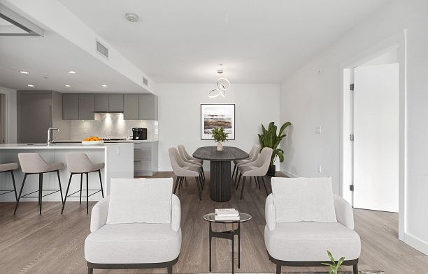 223 7828 Granville Street Marpole