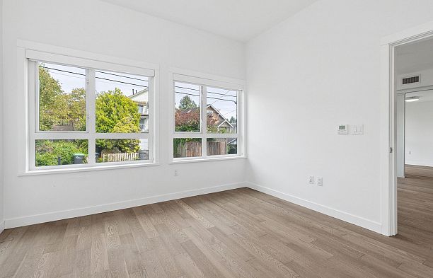 223 7828 Granville Street Marpole