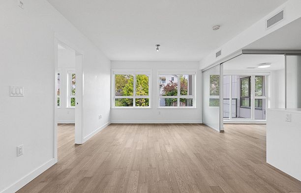 223 7828 Granville Street Marpole