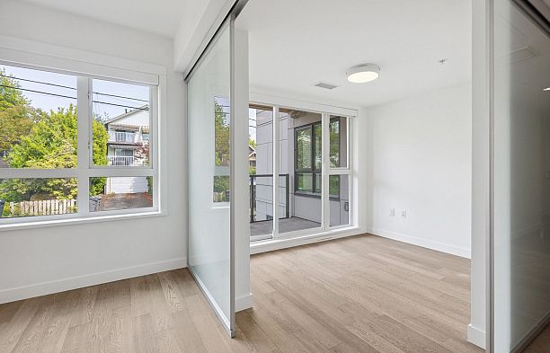 223 7828 Granville Street Marpole