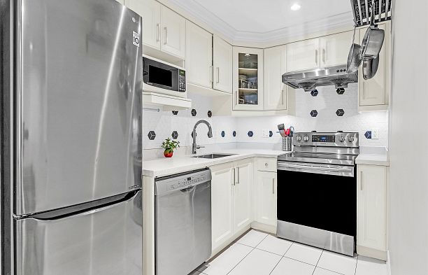 3103 St. George Street Mount Pleasant VE