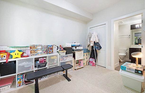 1483 Tilney Mews South Granville