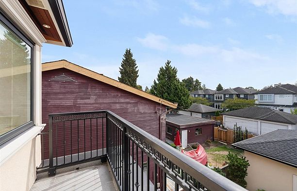 4650 W 6th Avenue Point Grey