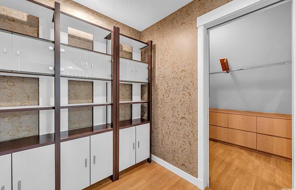 7401 Columbia Street South Cambie