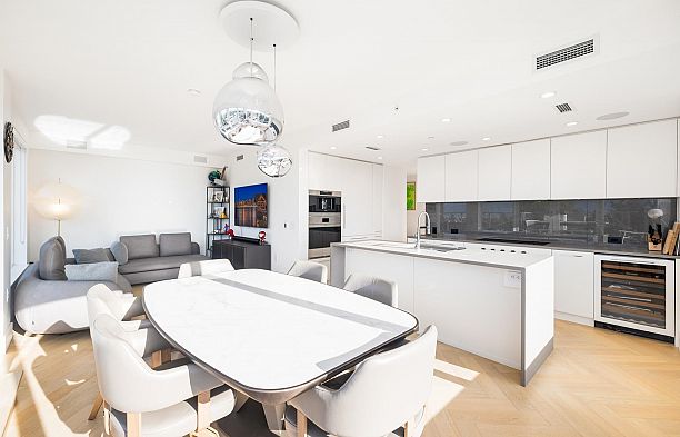 602 4685 Cambie Street Cambie