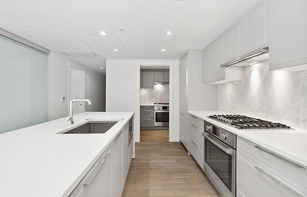 223 7828 Granville Street Marpole
