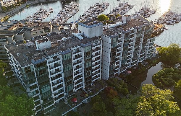 411 456 Moberly Road False Creek