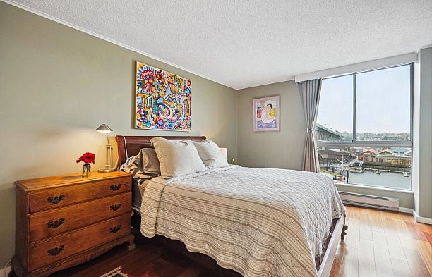 705 1600 Howe Street Yaletown