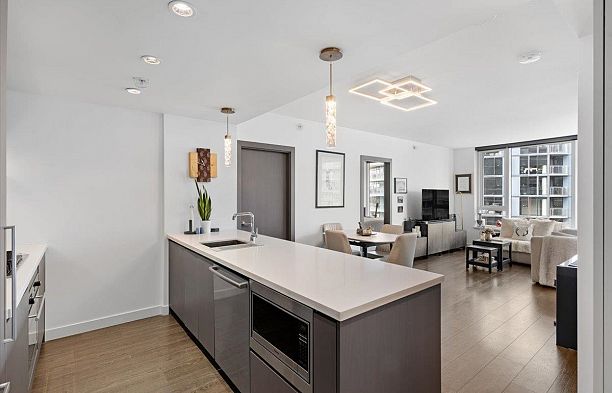 1611 68 Smithe Street Downtown VW