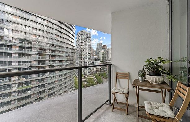 1611 68 Smithe Street Downtown VW